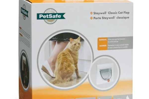 PetSafe Staywell 917 Cat Flap with Tunnel - White